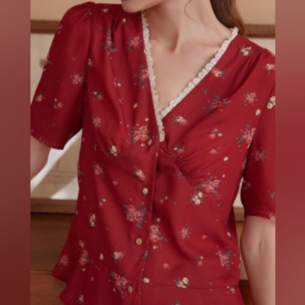 Simple Retro Boho Floral Short Sleeve Lace Accent Button Down Blouse Missses XS